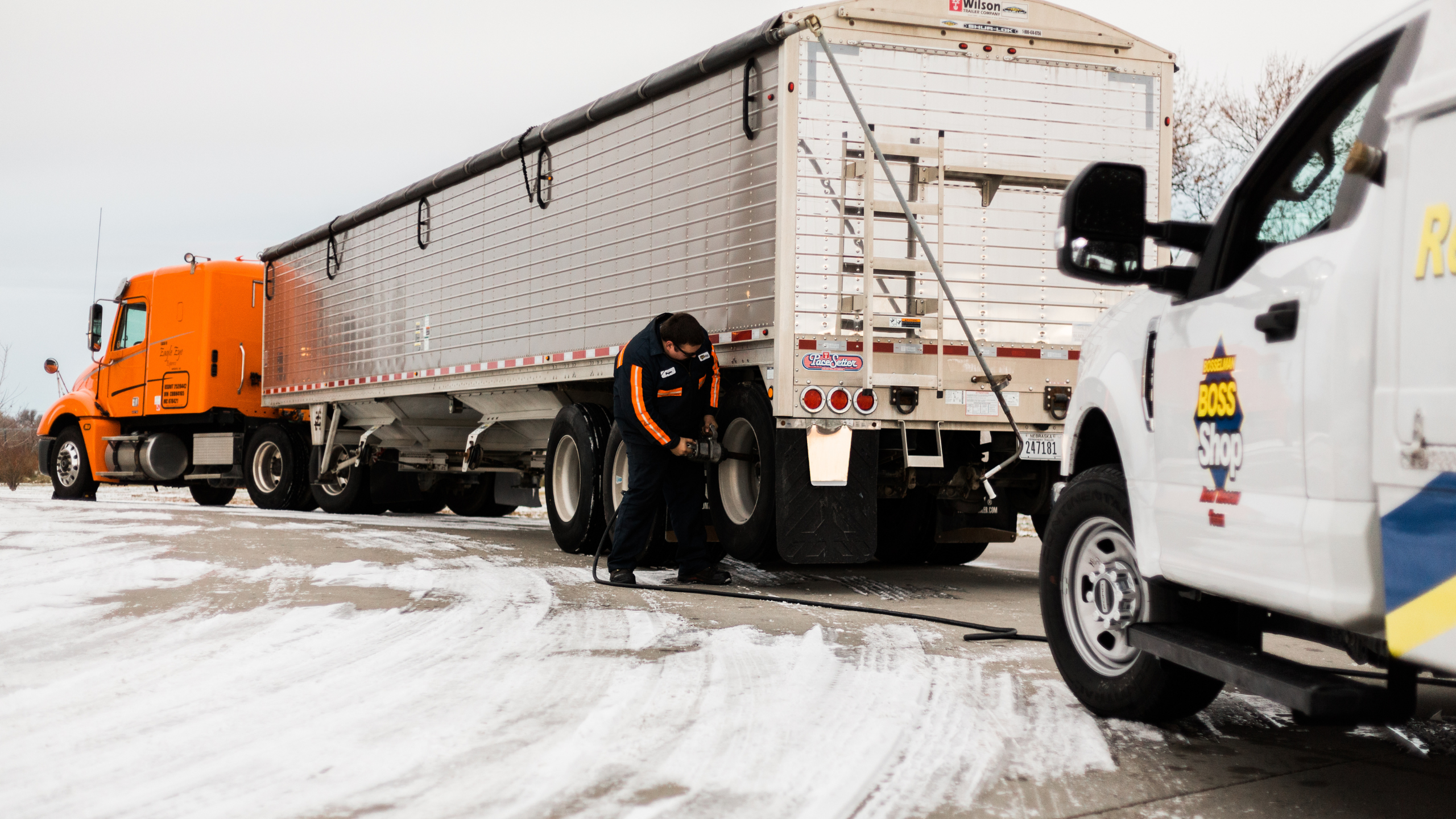 Roadside Safety: More Than a Repair—It’s a Responsibility